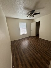 1403 W Avenue D, Unit Apt B in Temple, TX - Building Photo - Building Photo