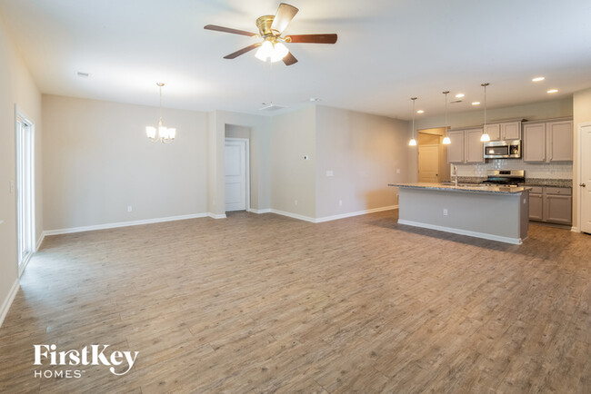 510 Wayton Cir in Moncks Corner, SC - Foto de edificio - Building Photo