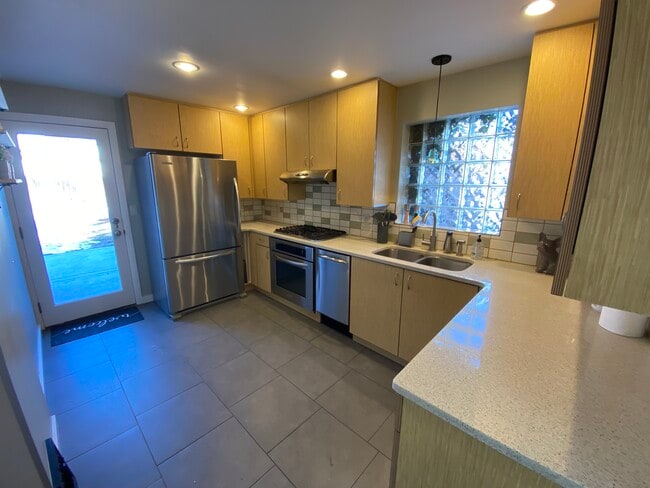 property at 989 Krameria St