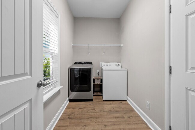 property at 1012 High Point Ave SW