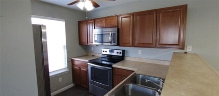 1201 Spring Creek Ln in Dardenne Prairie, MO - Building Photo - Building Photo