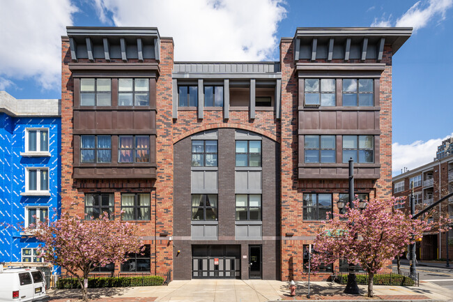 Liberty Pointe in Jersey City, NJ - Building Photo - Building Photo