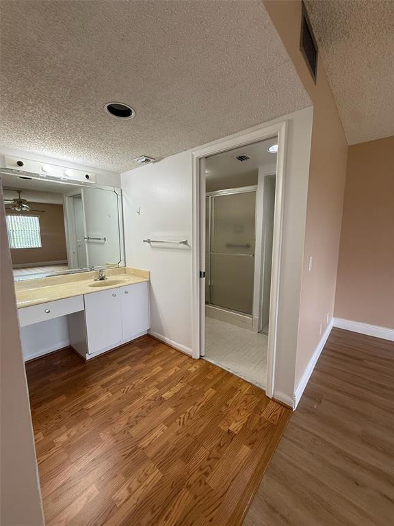 1300 SW 125th Ave, Unit 315K in Pembroke Pines, FL - Foto de edificio - Building Photo