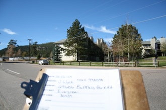 29656 Buffalo Park Rd in Evergreen, CO - Foto de edificio - Building Photo