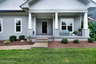 825 Artisan Pkwy in La Grange, KY - Building Photo - Building Photo