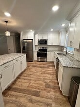 602 Decatur Dr in Wilmington, NC - Building Photo - Building Photo
