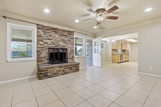 Three Bedroom Home with Bonus Room in Alamogordo, NM - Building Photo - Building Photo