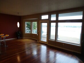 1457 SE Columbia Way in Vancouver, WA - Building Photo - Building Photo