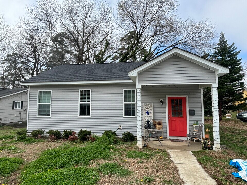 3103 Woods Pl in Raleigh, NC - Building Photo