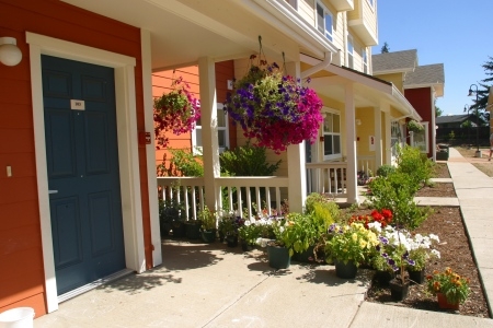 Sterling Meadows Farm & Fish Worker Community in Bellingham, WA - Foto de edificio