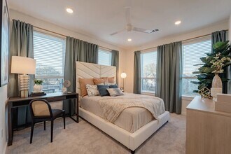 501 W 24th St in Houston, TX - Building Photo - Building Photo