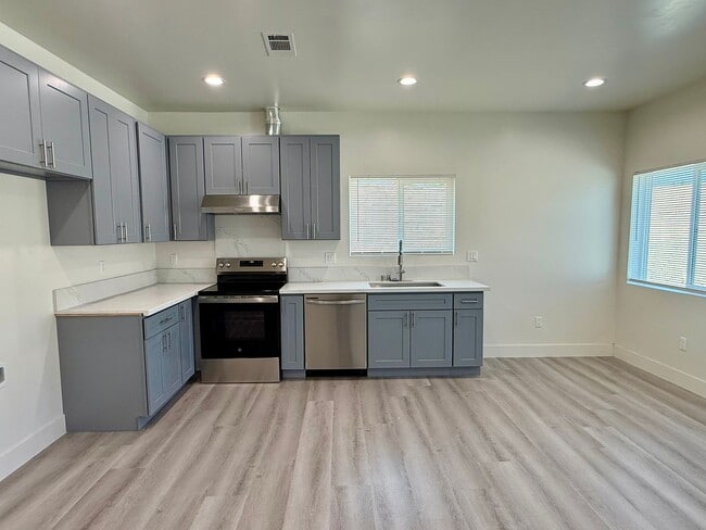 6696 Inyo Pl in Rancho Cucamonga, CA - Building Photo - Building Photo