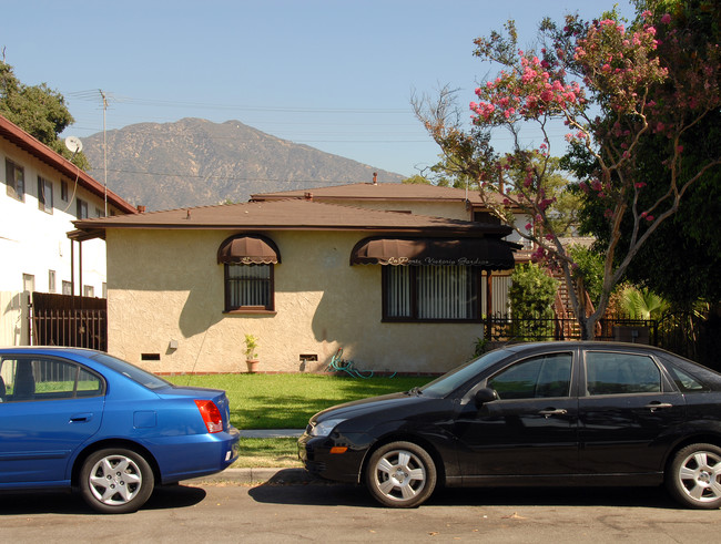 La Porte Victoria Gardens in Arcadia, CA - Foto de edificio - Building Photo