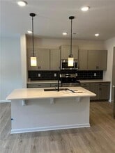 83 Professional Pl in Calhoun, GA - Building Photo - Building Photo