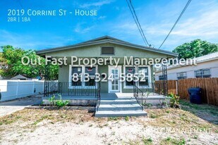 2019 Corrine St, Unit House in Tampa, FL - Building Photo