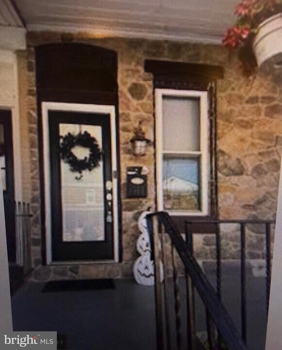 310 Prospect Ave in Bridgeport, PA - Building Photo