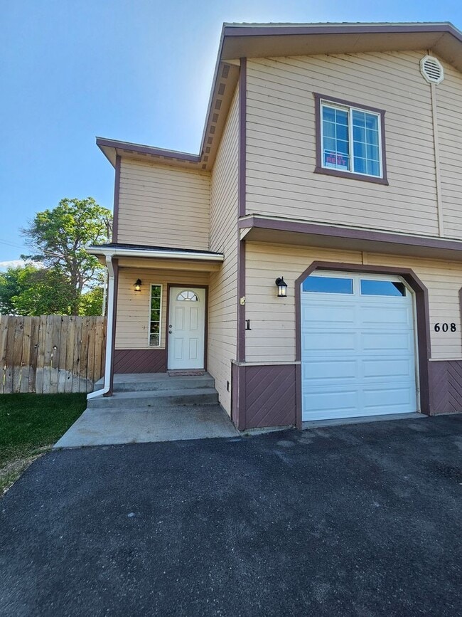 property at 608 S Division St