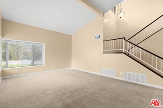 26952 Garret Dr in Agoura Hills, CA - Building Photo - Building Photo