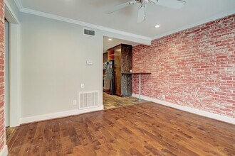 1501 Hyde Park Blvd in Houston, TX - Foto de edificio - Building Photo