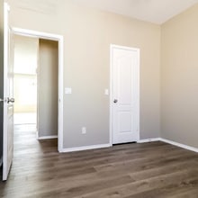 7005 S 30th Ln in Phoenix, AZ - Foto de edificio - Building Photo