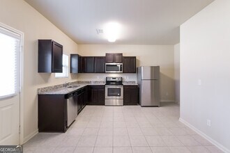 19 Sycamore St in Cartersville, GA - Building Photo - Building Photo