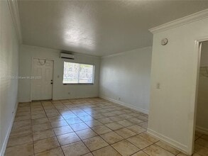 1400 NE 56th St in Fort Lauderdale, FL - Building Photo - Building Photo
