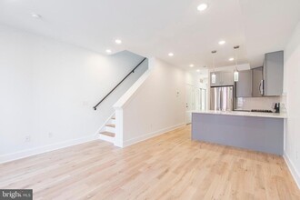 2412 Master St in Philadelphia, PA - Building Photo - Building Photo