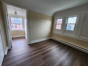 170 Sherman Ave, Unit 3 in New Haven, CT - Building Photo - Building Photo