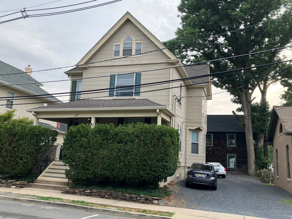 47 N Tulane St, Unit Third Floor in Princeton, NJ - Building Photo