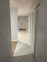 9787 Riverside Dr in Coral Springs, FL - Building Photo - Building Photo