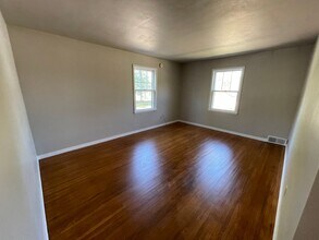801 S Menlo Ave in Sioux Falls, SD - Building Photo - Building Photo