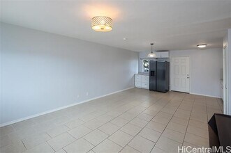 1367 Kuahaka St in Pearl City, HI - Building Photo - Building Photo