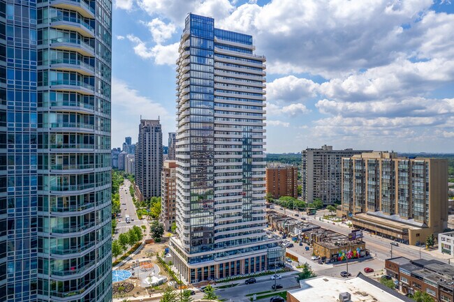 Azura Condos in Toronto, ON - Building Photo - Building Photo