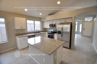 3034 E Captain Dreyfus Ave in Phoenix, AZ - Building Photo - Building Photo