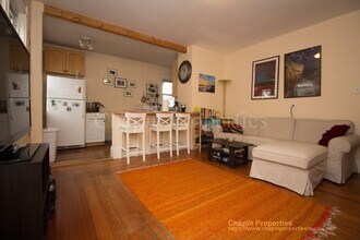 17 Kenwood St, Unit 1 in Brookline, MA - Building Photo - Building Photo