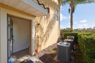 2745 Oakwater Dr in Kissimmee, FL - Building Photo - Building Photo