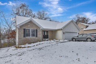 20401 Matterhorn Dr in Lawrenceburg, IN - Building Photo