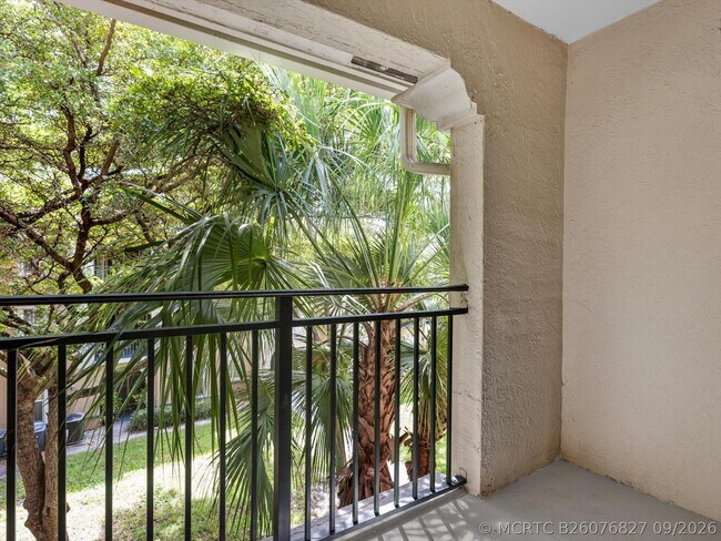 property at 2433 Centergate Dr