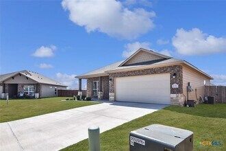 1040 Lakeway Crossing Dr in Temple, TX - Building Photo - Building Photo