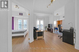 115 Richmond St E in Toronto, ON - Building Photo - Building Photo