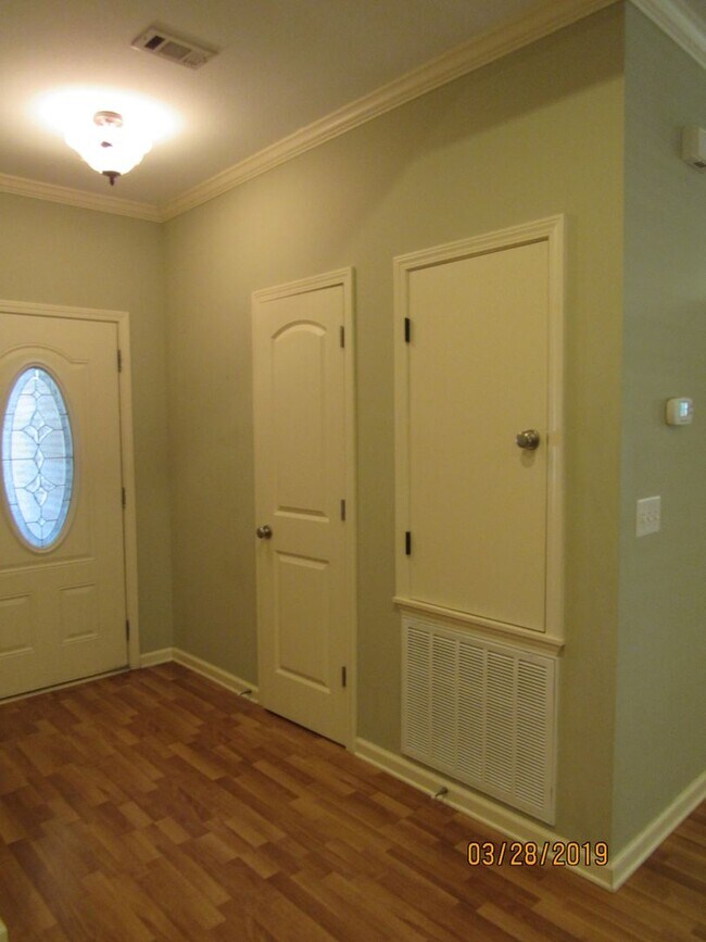 269 Spruce Ln in Ozark, AL - Building Photo - Building Photo