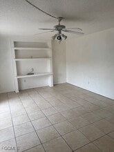 1589 Park Meadows Dr in Ft. Myers, FL - Building Photo - Building Photo