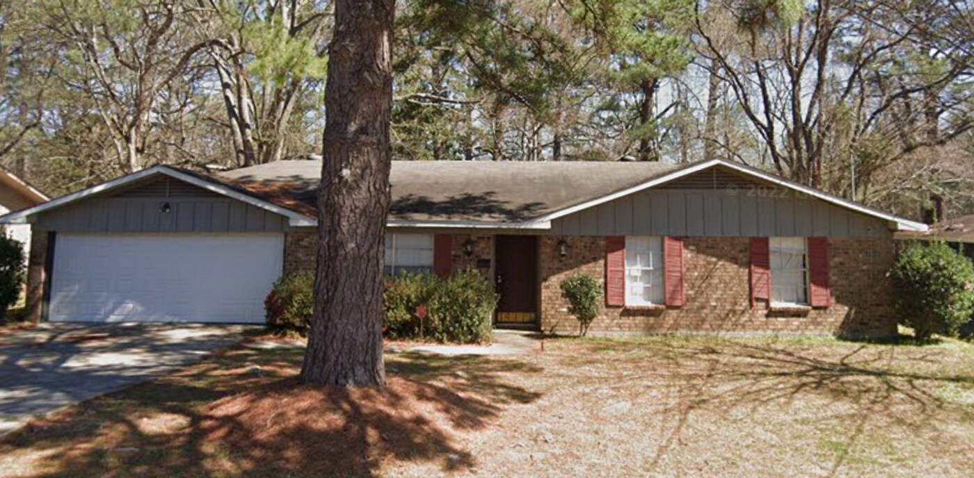 1852 Smallwood St in Jackson, MS - Building Photo