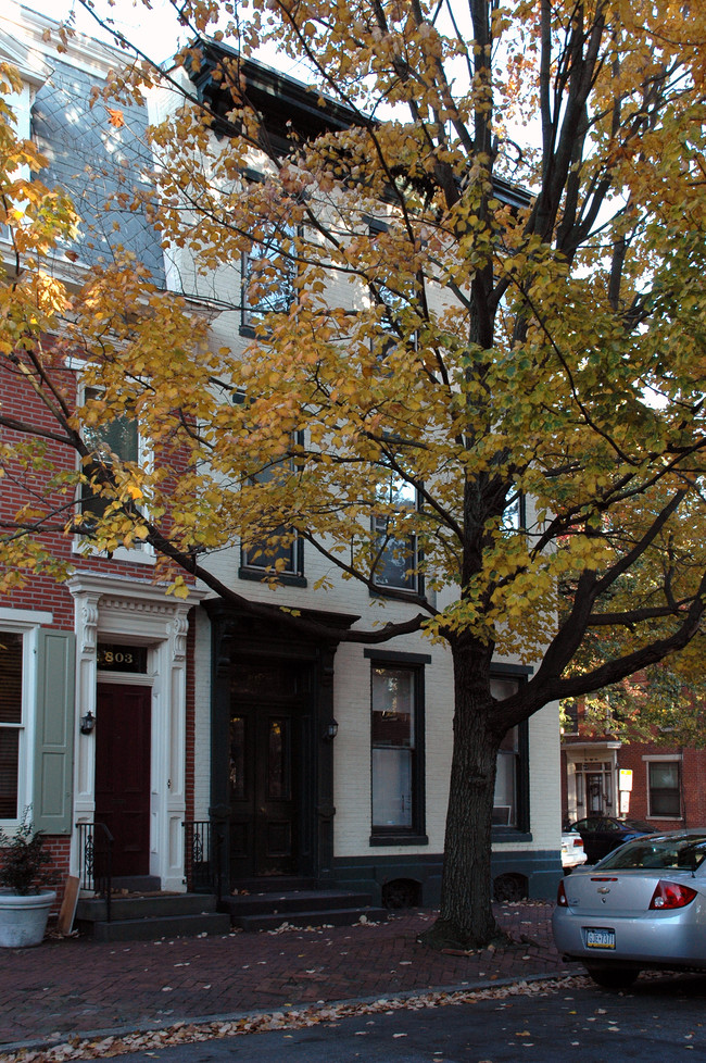 801 Green St in Harrisburg, PA - Foto de edificio - Building Photo
