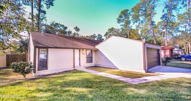 property at 3482 Docksider Dr N