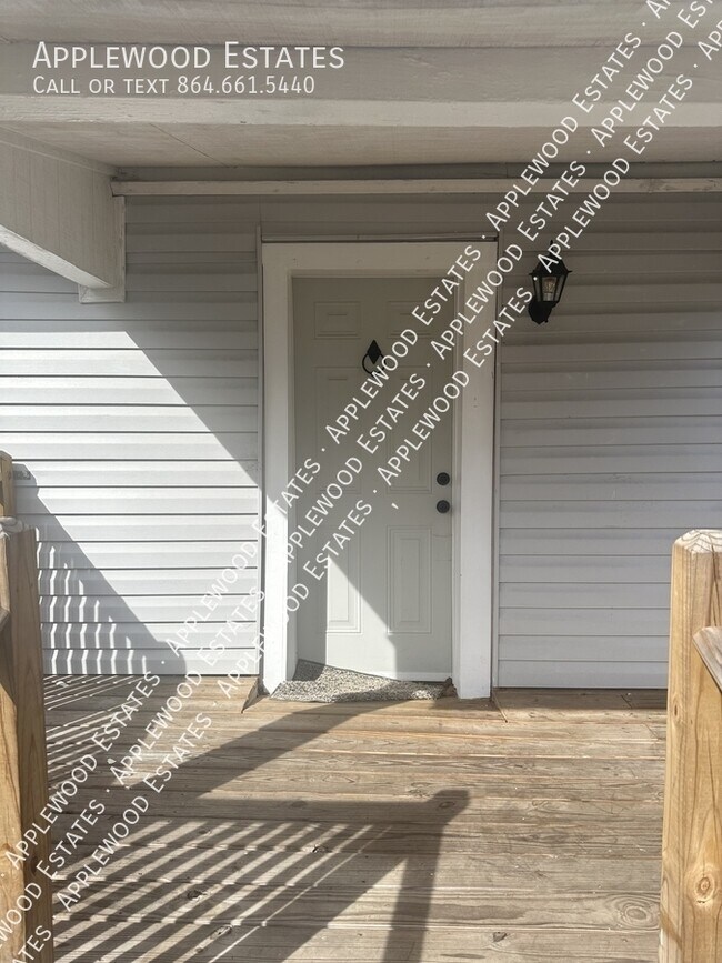 105 Cabin St in Union, SC - Building Photo - Building Photo