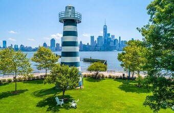 55 River Dr S in Jersey City, NJ - Building Photo - Building Photo