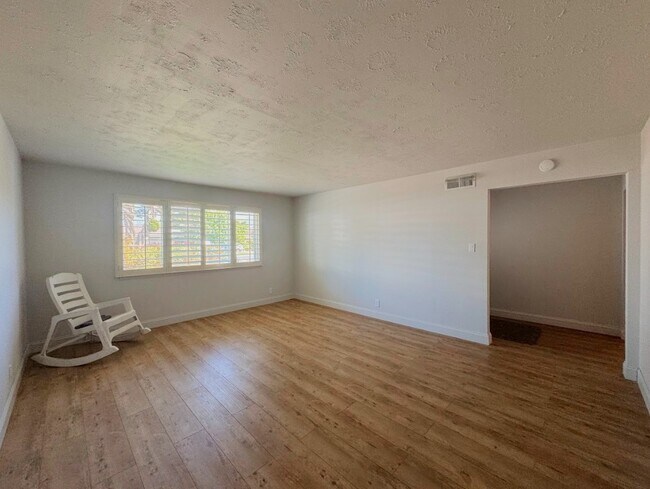530 Joan Ct in Merced, CA - Building Photo - Building Photo