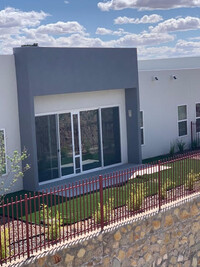 Luxx Verge Villas in El Paso, TX - Building Photo - Building Photo