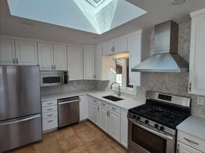 53 Corey Ave in Blue Point, NY - Foto de edificio - Building Photo